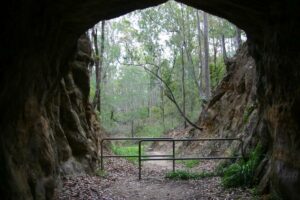 Other entrance (2007)