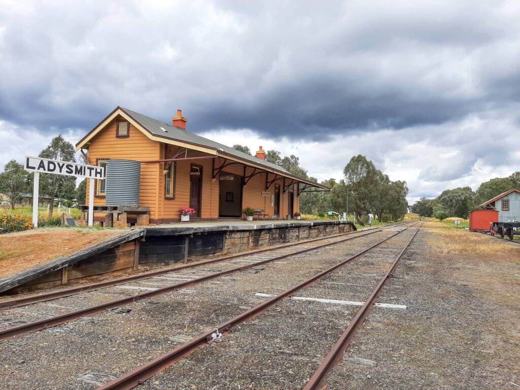 Wagga Wagga City Council votes to support rail trails