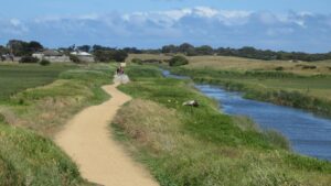 Walking along the Merri River section from Warrnambool [Andrew Lecky, 2019]