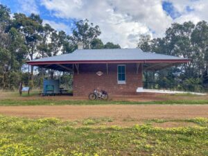 The former Bowelling station is well preserved and even open for inspection [2021]